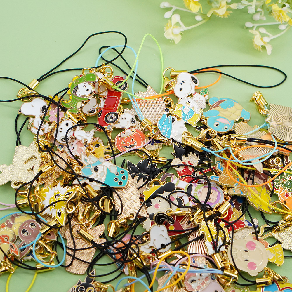 Random Mixed Cartoon Anime Pho - Phone Accessories Wholesale In China บทวิจารณ์และราคา